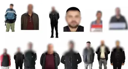 Kırmızı bültenle aranan 13 suçlu Türkiye'ye getirildi