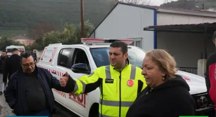 Torbalı Belediyesi yoğun yağışa karşı gece boyu sahadaydı