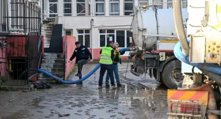 Bornova’da sel seferberliği