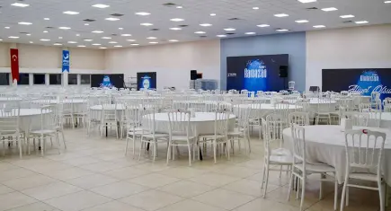 Aliağa’da Ramazan bereketi toplu iftarlarla yaşanıyor