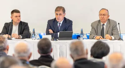 Başkan Tugay: Günü değil, geleceği kurtarmalıyız