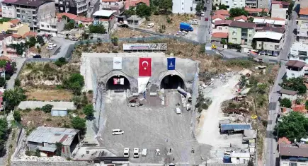 Buca Onat Tüneli’nde tahliyeler uzlaşıyla yürütülüyor