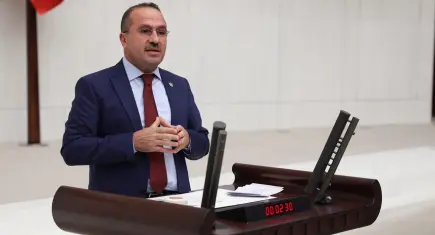 AK Partili Kırkpınar’dan Ali Mahir Başarır’a sert tepki: İzmir kimsenin kalesi değil