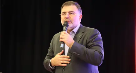 AK Partili Saygılı’dan CHP’ye Karşıyaka tepkisi: Önce işçilerin maaşını ödeyin