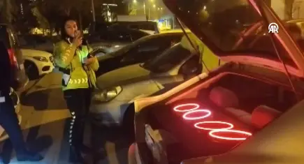 Hastane bahçesinde yüksek ses yaptı: Hem 24 bin TL ceza yedi hem aracından oldu!