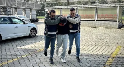 Interpol’ün yakaladığı cinayet zanlısı Rusya’dan Samsun’a getirildi