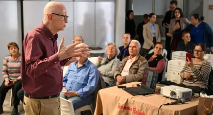 Bornova’da çınarlara yapay zeka eğitimi