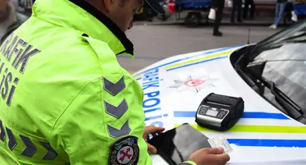 İzmir haber: Makas atan sürücüye 90 bin lira ceza