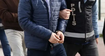 İzmir’de sahte TOKİ siteleriyle dolandırıcılık: 25 kişi tutuklandı