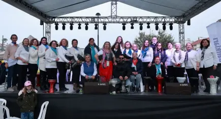 Foça’da “Buranın Balıkları” Festivali yoğun katılımla başladı