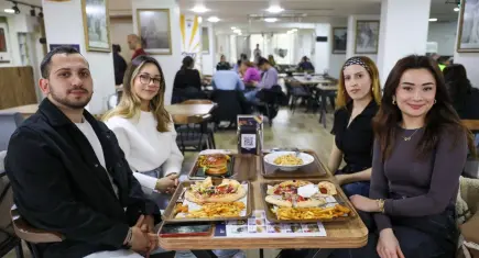 Buca Belediyesi'nin Üzüm Cafe'si öğrencilerin gözdesi