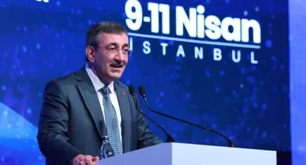 Cevdet Yılmaz: Kadınların yönetimde yer alması güçlü toplumun temelidir