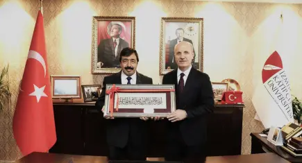 YÖK Başkanı Özvar’dan İKÇÜ’ye ziyaret