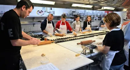 Pastacılıktan makarnaya: Bornova’da uygulamalı mutfak eğitimi