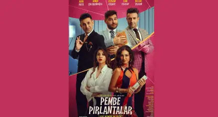 Pembe Pırlantalar kahkaha dolu bir gece sahneye taşınıyor