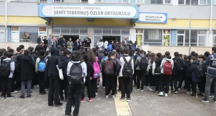 Kahramanmaraş’ta saldırı sonrası Ayser Çalık Ortaokulu öğrencileri eğitime yeniden başladı