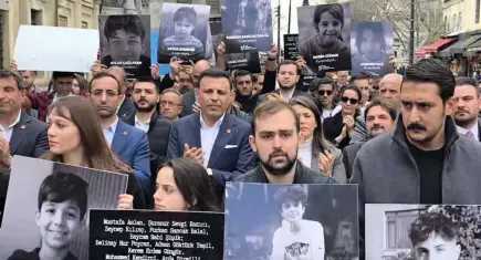 CHP 23 Nisan’da ‘güvenli okul’ talebiyle İstanbul İl Milli Eğitim Müdürlüğü’ne yürüdü