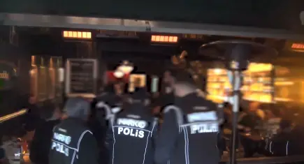 Kadıköy’de eğlence mekanlarına uyuşturucu operasyonu: 107 gözaltı 