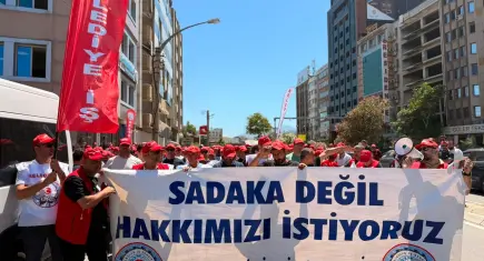 Toplu sözleşmede düğüm: İşçiler alanlara indi