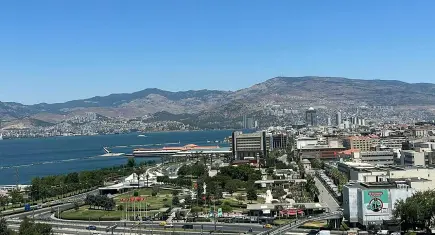 Prof. Dr. Doğan Yaşar: "İzmir'i bu yıl daha serin bir yaz bekliyor"