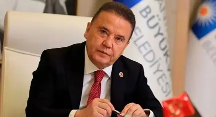 Muhittin Böcek 18. kez hastaneye kaldırıldı
