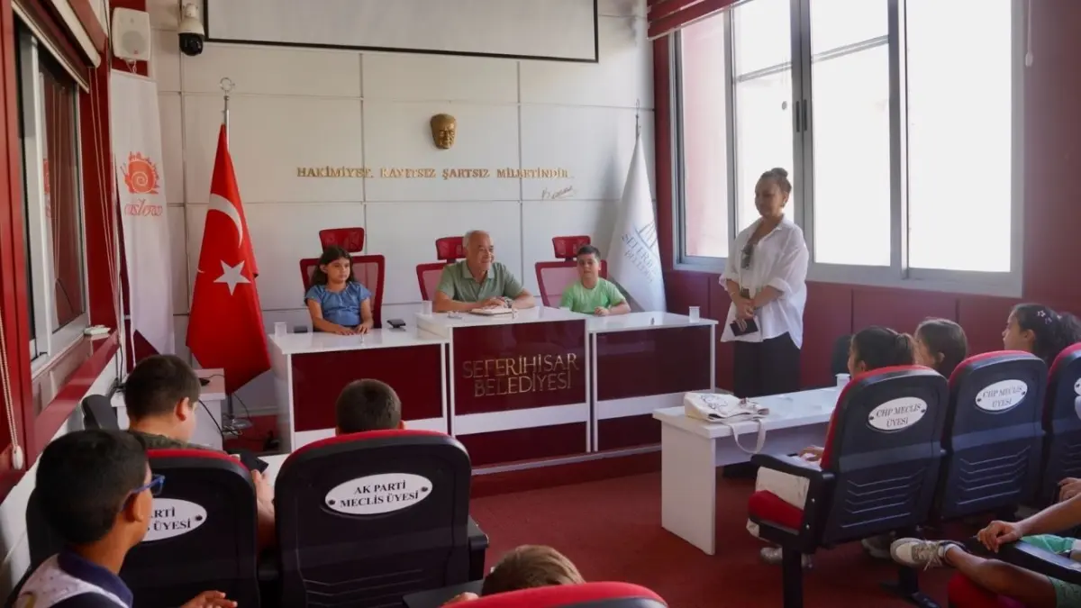 Seferihisar’da minikler yönetimde söz sahibi