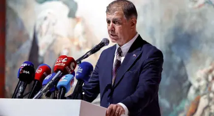 Nazım Hikmet’in en kapsamlı sergisi “Romantika” İzmir’de kapılarını açtı