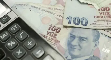 Emeklilikte yeni maaş sistemi: SGK'da hesaplar değişiyor, Çalıştıkça maaşın düşmesine neden olan forma son veriliyor!