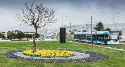 İzmir’de kışın artan nüfusa toplu ulaşım desteği