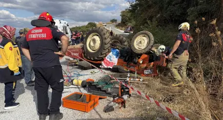 Tire'de can pazarı: Devrilen traktörün sürücüsü öldü, eşi yaralandı