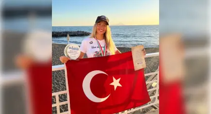 İzmirli Eda’dan Catalina Kanalı’nda çifte rekor