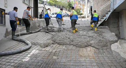 Bornova’da bir sorun daha çözüldü: Yıllardır süren yokuş çilesi sona erdi