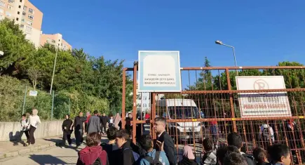 Ortaokulda kanlı olay: 8 öğrenci bıçakla yaralandı