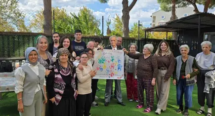 Menderes’te huzurevi sakinleri ve engelli bireyler bir araya geldi