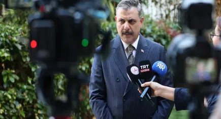 Bakan Mustafa Çiftçi'den Atina'da net mesaj: Suçluların dünyanın neresine giderlerse gitsinler peşindeyiz