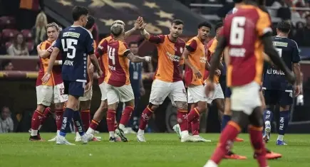 Galatasaray 10 kişi kaldığı maçta Kasımpaşa'yı son dakikalarda geçti: 3-1