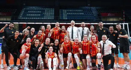 Göztepe’nin konuğu VakıfBank: Taraftar biletleri tükendi