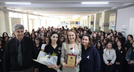 Başkan Mutlu, Dünya Kız Çocukları Günü’nde öğrencilerle buluştu
