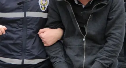 İzmir'de göçmen kaçakçılığı operasyonu: 34 kişi yakalandı