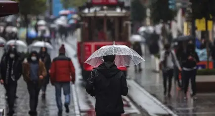 İstanbul’da yarın okullar tatil edildi! Valilikten açıklama geldi