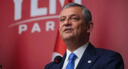 Özel’den Halk TV’ye destek ziyareti: Türkiye susturulamaz