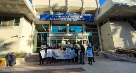 Kültürpark Platformu'ndan Büyükşehir önünde Basmane eylemi