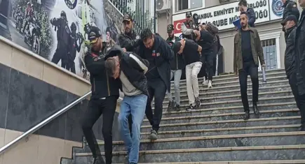 Almanya’da 4 milyon avroluk vurgun yapan kırmızı bültenli rapçi İstanbul’da yakalandı: Estetikle yüzünü değiştirecekti