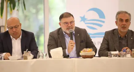 Saygılı, İzmir’in eğitim yatırımları değerlendirildi