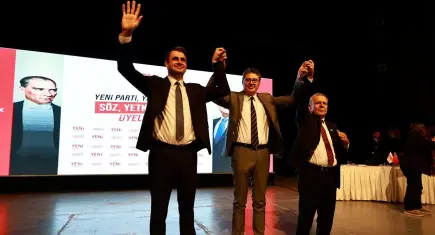 YENİ Parti İzmir ön seçimi öncesi Güç ve Kocaoğlu’ndan dikkat çeken mesajlar