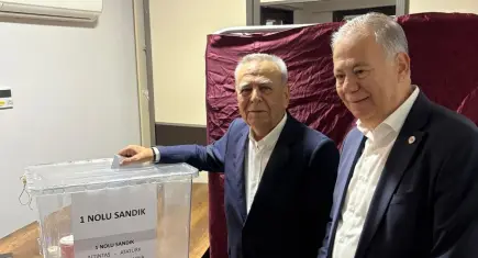 Aziz Kocaoğlu oyunu Urla’da kullandı: “Söz ve karar üyelerde”