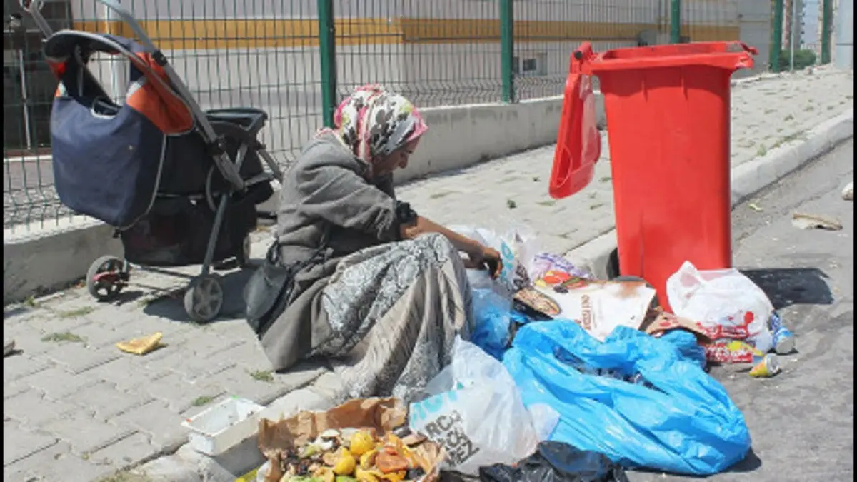 İPSDden ekonomik kriz ve yoksulluk tepkisi: Gi̇yi̇nsek açız, doysak çıplağız