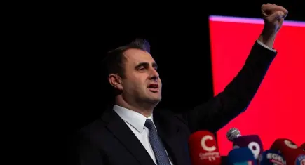 YENİ Parti İzmir'de kazanan Çağatay Güç oldu