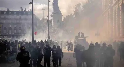 Fransa’da dört kentte iki günlük sokağa çıkma yasağı