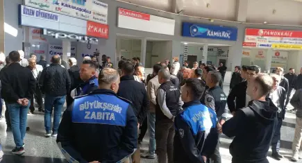 Manisa Otogarı’nda tahliye protestosu: Ana kapı 4 saat kapalı kaldı